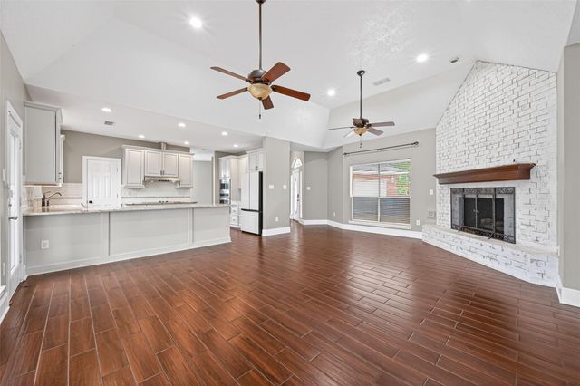 18802 Decathalon Court, Houston, TX 77346