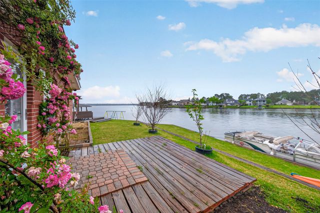 18802 Decathalon Court, Houston, TX 77346