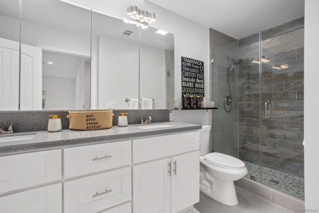 6951 Quiet Cove Dr, Carlsbad, CA 92011