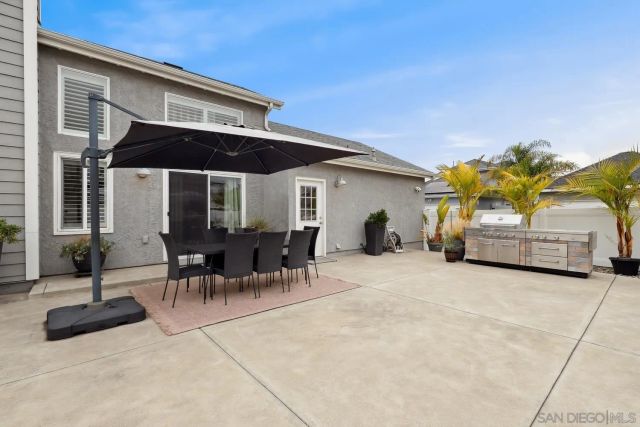 6951 Quiet Cove Dr, Carlsbad, CA 92011