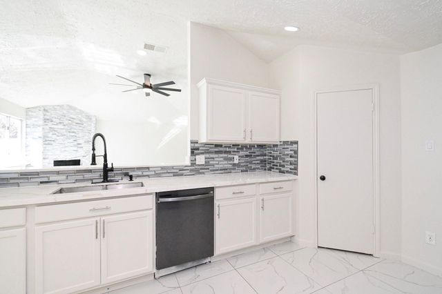 15427 Evergreen Place Drive, Houston, TX 77083