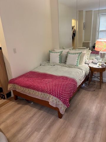 68 Myrtle 7, Boston, MA 02114