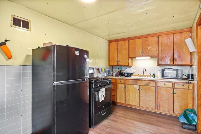 430 Oak Street, Madison, WI 53704
