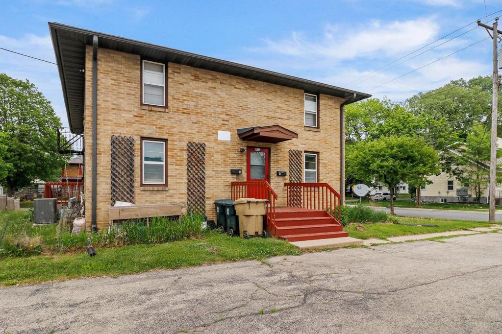 430 Oak Street, Madison, WI 53704