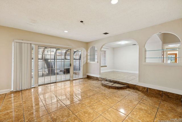 11615 Whisper Valley, San Antonio, TX 78230