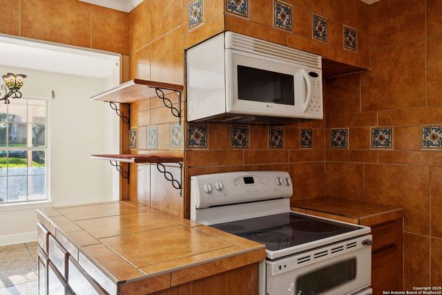 11615 Whisper Valley, San Antonio, TX 78230