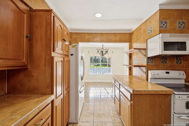 11615 Whisper Valley, San Antonio, TX 78230