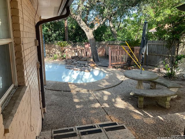 11615 Whisper Valley, San Antonio, TX 78230