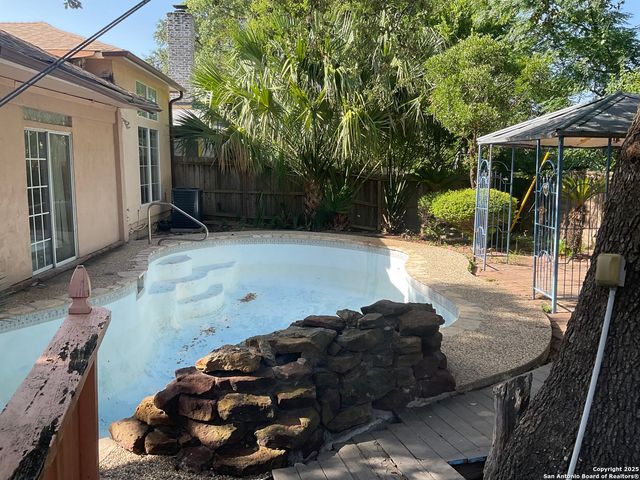 11615 Whisper Valley, San Antonio, TX 78230