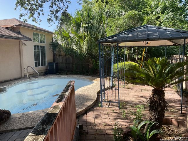 11615 Whisper Valley, San Antonio, TX 78230