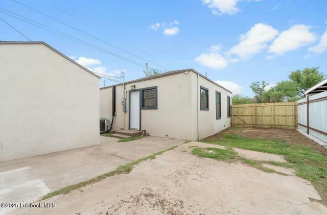 1502 30th Street, Lubbock, TX 79411