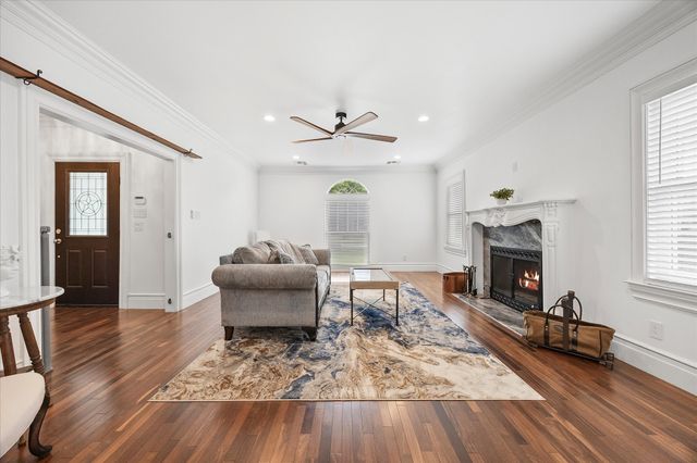 726 Griffith Avenue, Terrell, TX 75160