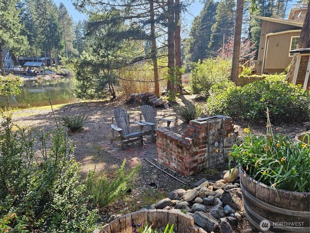 41 N Picnic Drive NW, Lilliwaup, WA 98555