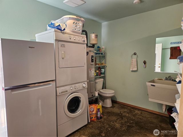 41 N Picnic Drive NW, Lilliwaup, WA 98555