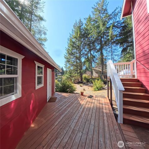 41 N Picnic Drive NW, Lilliwaup, WA 98555