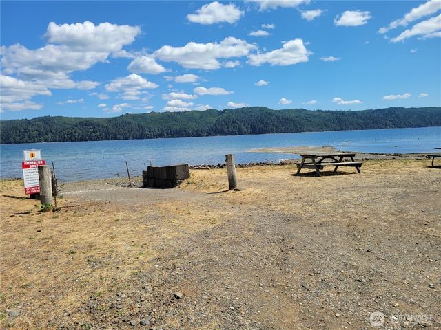 41 N Picnic Drive NW, Lilliwaup, WA 98555