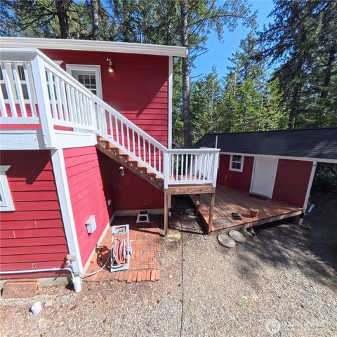 41 N Picnic Drive NW, Lilliwaup, WA 98555