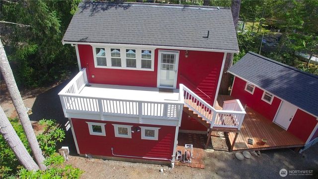 41 N Picnic Drive NW, Lilliwaup, WA 98555