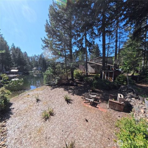 41 N Picnic Drive NW, Lilliwaup, WA 98555