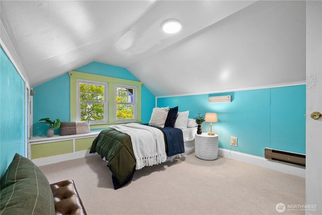 6412 17th Avenue NW, Seattle, WA 98107