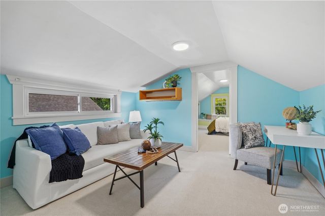 6412 17th Avenue NW, Seattle, WA 98107