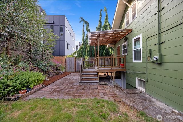 6412 17th Avenue NW, Seattle, WA 98107