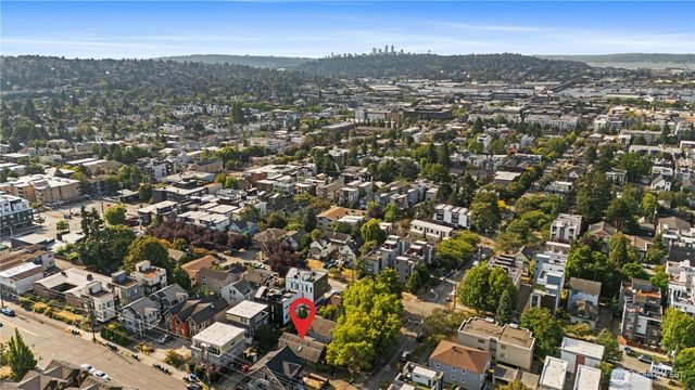 6412 17th Avenue NW, Seattle, WA 98107