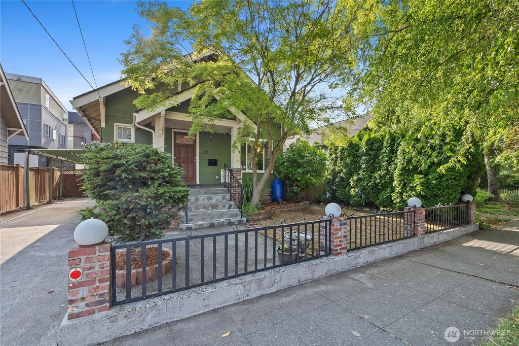 6412 17th Avenue NW, Seattle, WA 98107