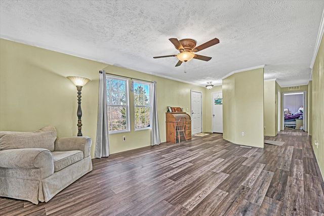 7682 Lee Hwy, Troutville, VA 24175