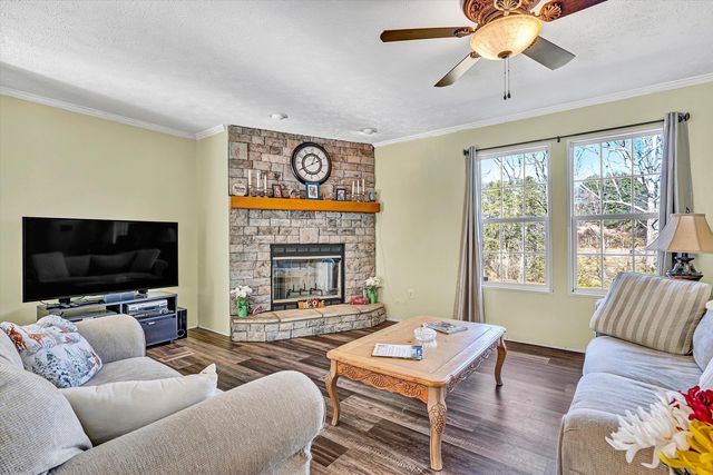 7682 Lee Hwy, Troutville, VA 24175