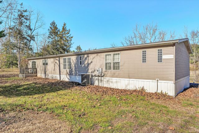 7682 Lee Hwy, Troutville, VA 24175