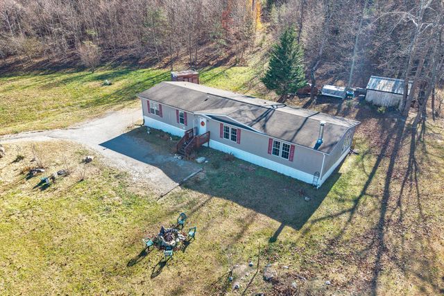 7682 Lee Hwy, Troutville, VA 24175