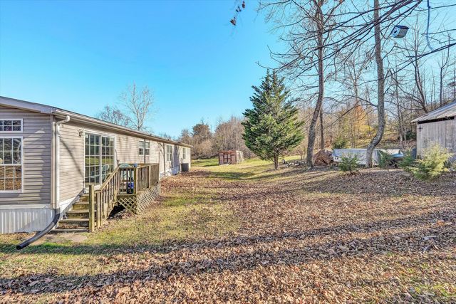 7682 Lee Hwy, Troutville, VA 24175