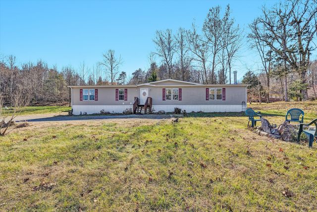 7682 Lee Hwy, Troutville, VA 24175