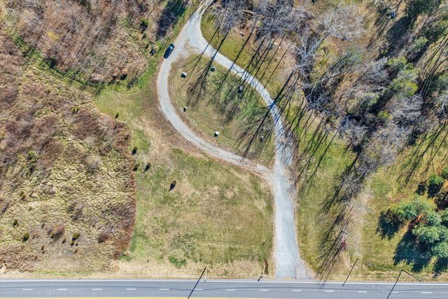 7682 Lee Hwy, Troutville, VA 24175