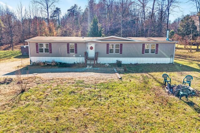 7682 Lee Hwy, Troutville, VA 24175