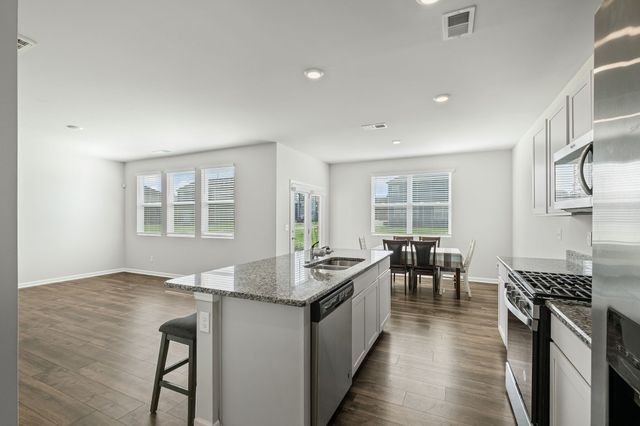830 Long Leaf Rd, Lebanon, TN 37087
