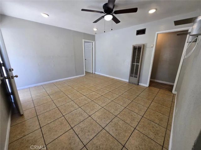 16466 Arrow Boulevard 2, Fontana, CA 92335