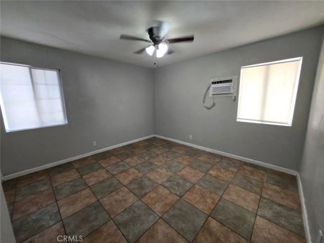 16466 Arrow Boulevard 2, Fontana, CA 92335