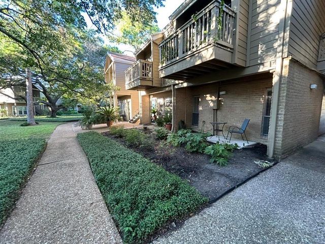 2100 Tanglewilde Street 515, Houston, TX 77063
