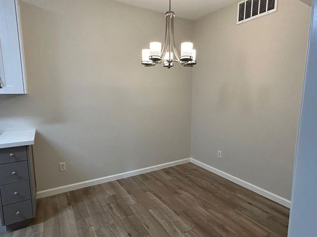 2100 Tanglewilde Street 515, Houston, TX 77063