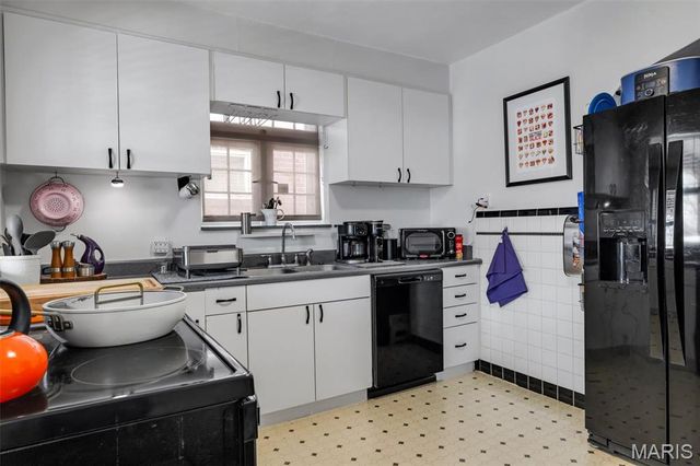 6042 Oleatha Avenue, St Louis, MO 63139