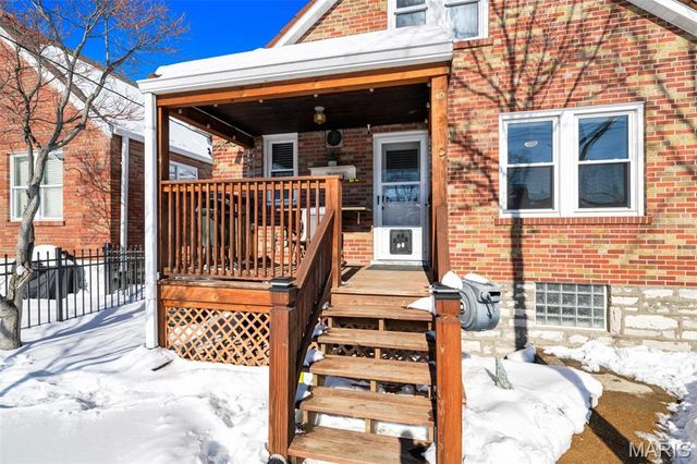 6042 Oleatha Avenue, St Louis, MO 63139