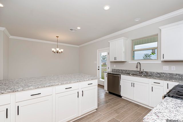 39234 Blue Heron Ct, Prairieville, LA 70769