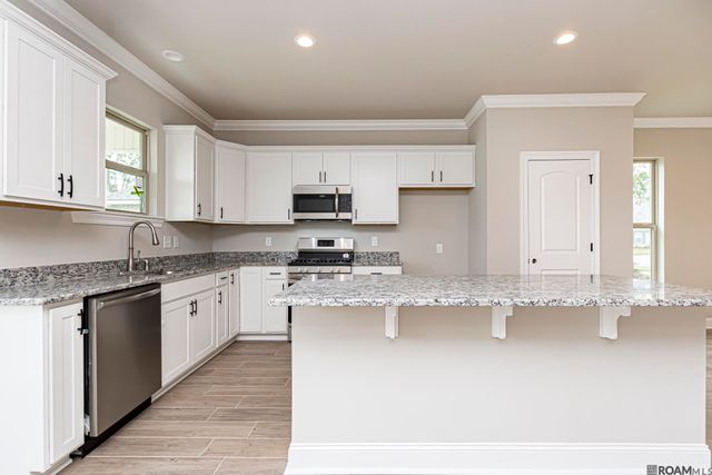 39234 Blue Heron Ct, Prairieville, LA 70769