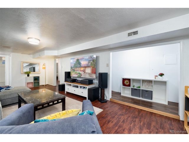246 Lansing St, Aurora, CO 80010