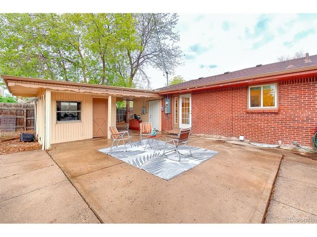 246 Lansing St, Aurora, CO 80010