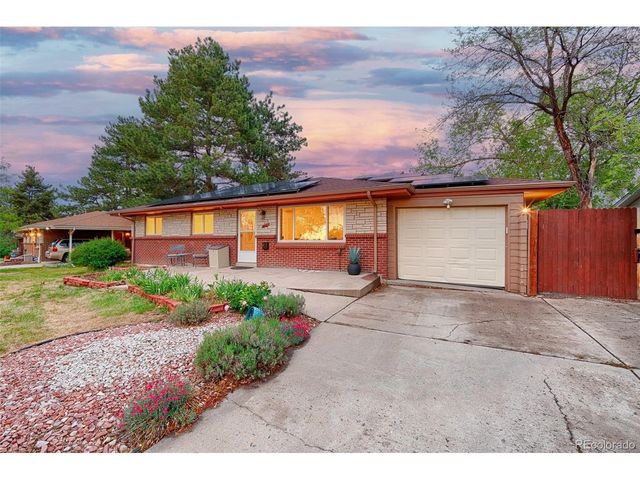 246 Lansing St, Aurora, CO 80010