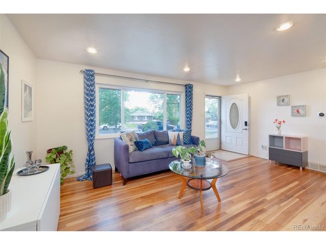 246 Lansing St, Aurora, CO 80010