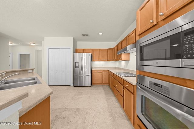 117 Lancha Circle 102, Satellite Beach, FL 32937